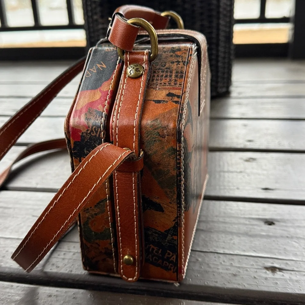 Patricia Nash Old World Leather Crossbody - Picture 4 of 6